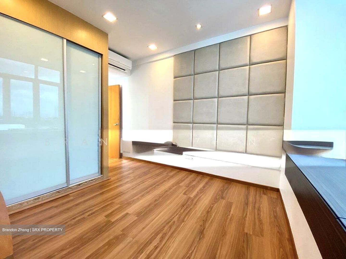 East Signature (D15), Apartment #507779241